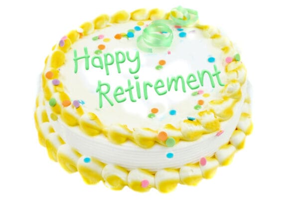 Planning a meaningful retirement party at work. Happy Retirement cake.